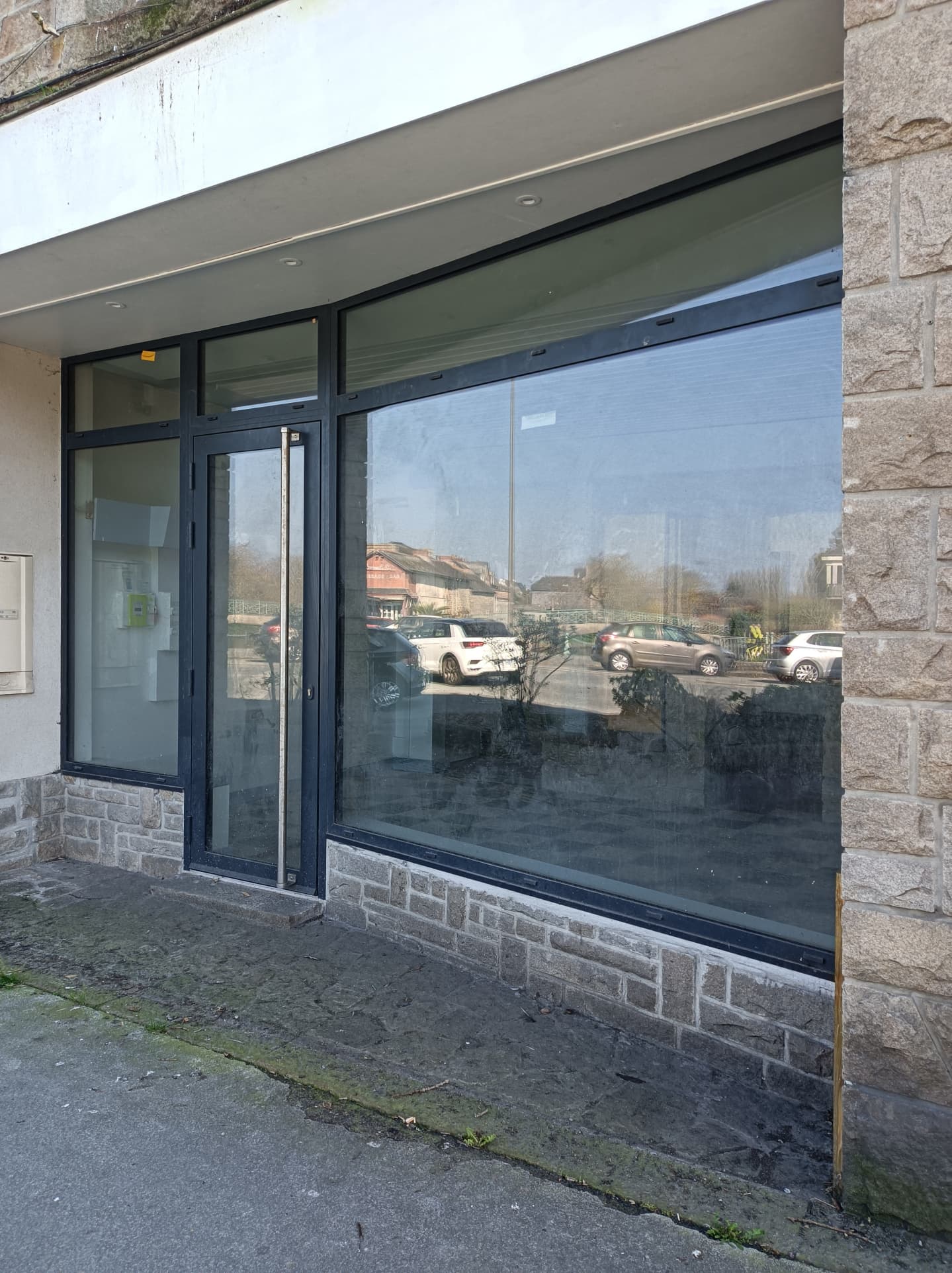 Local commercial 51 m² — PLANCOET — photo 1