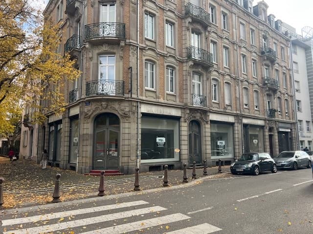 Local commercial 160 m² — MULHOUSE — photo 1