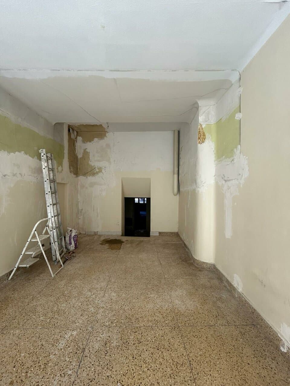 Local commercial · 75 m² · Location — photo 2