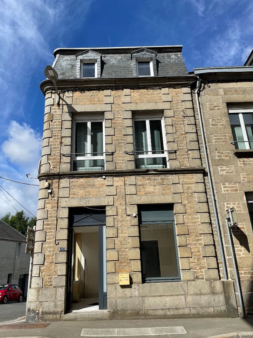 Local commercial 82 m² — ORNE — photo 1