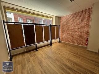Local commercial · 165 m² · Location — photo 3