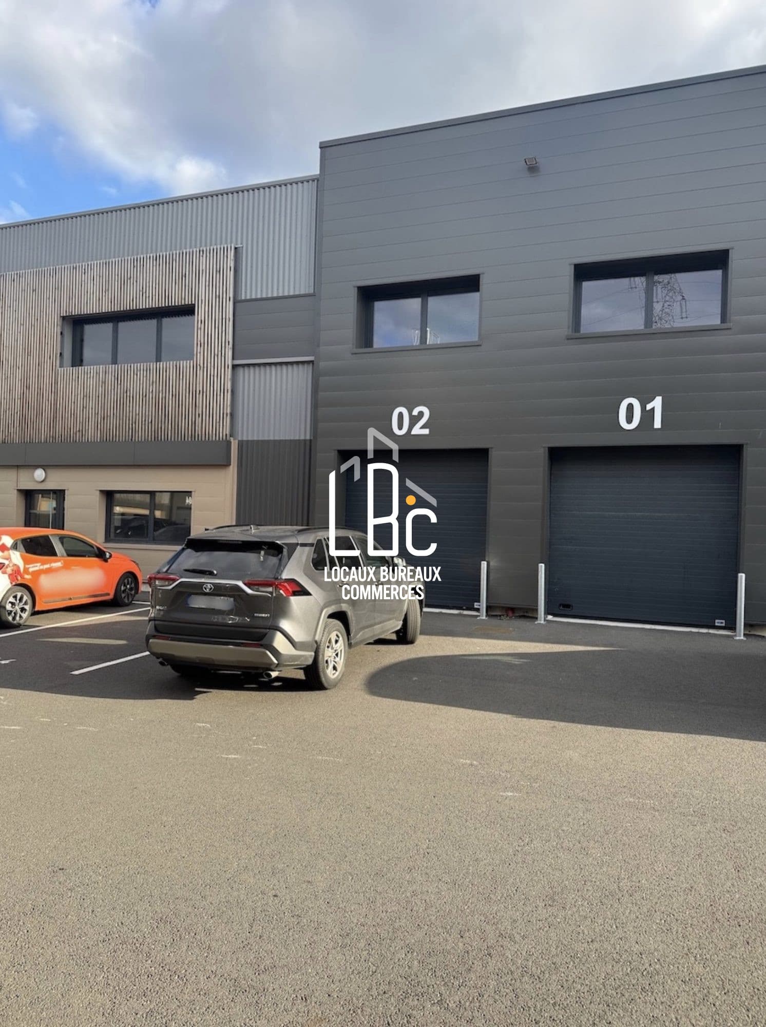 Local commercial · 329 m² · Location — photo 1
