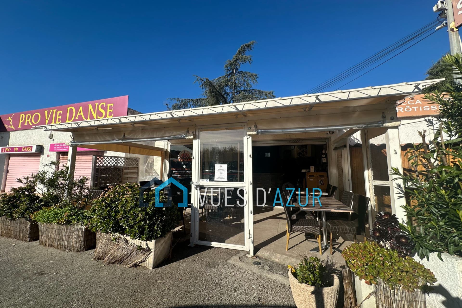 Local commercial · 44 m² · Achat des murs — photo 2