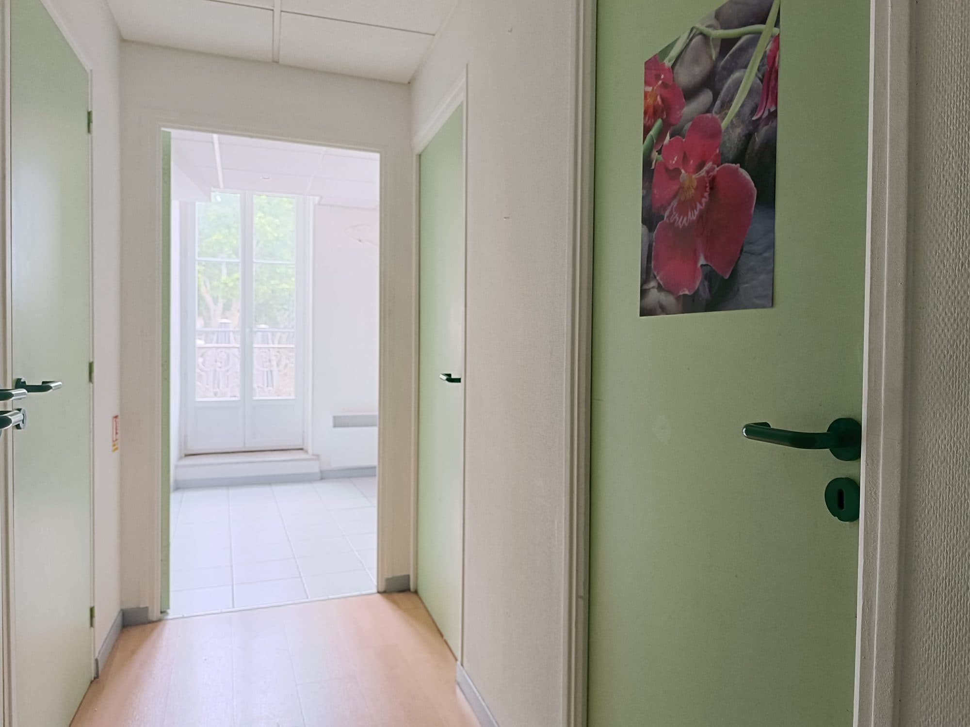 Local commercial 19 m² — NARBONNE — photo 1