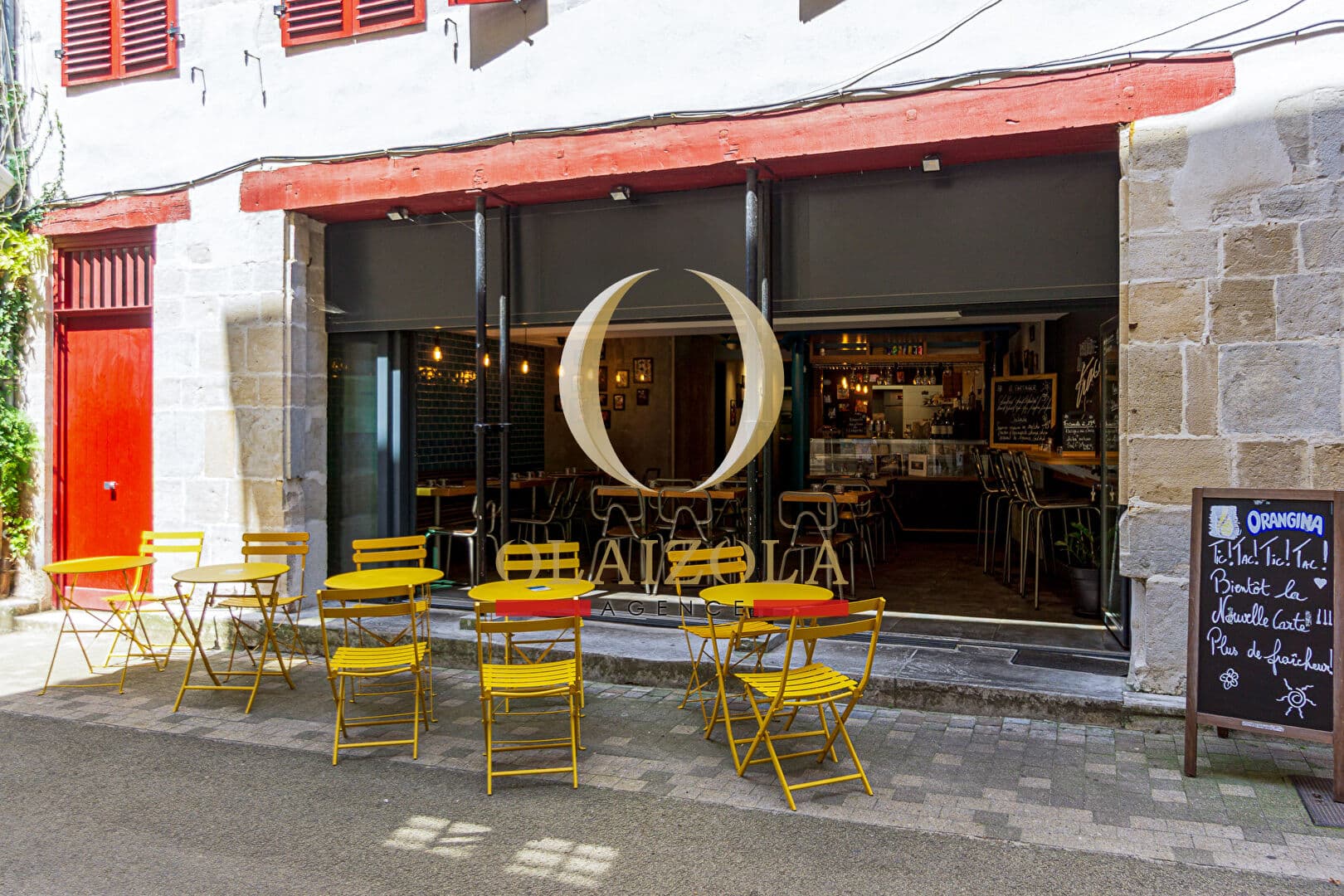 Local commercial 74 m² — PYRENEES ATLANTIQUES — photo 1