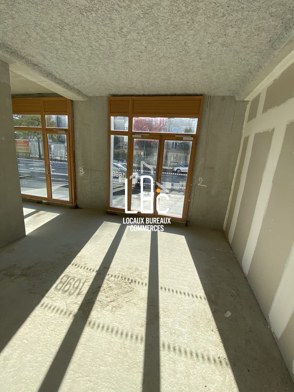 Local commercial · 67 m² · Location — photo 3