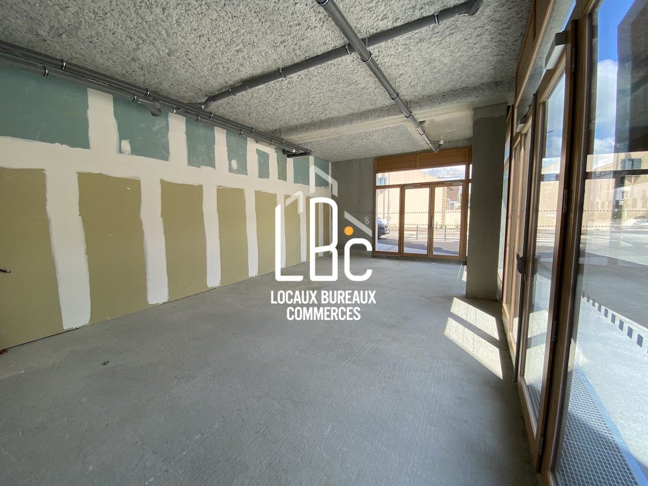 Local commercial · 120 m² · Location — photo 2