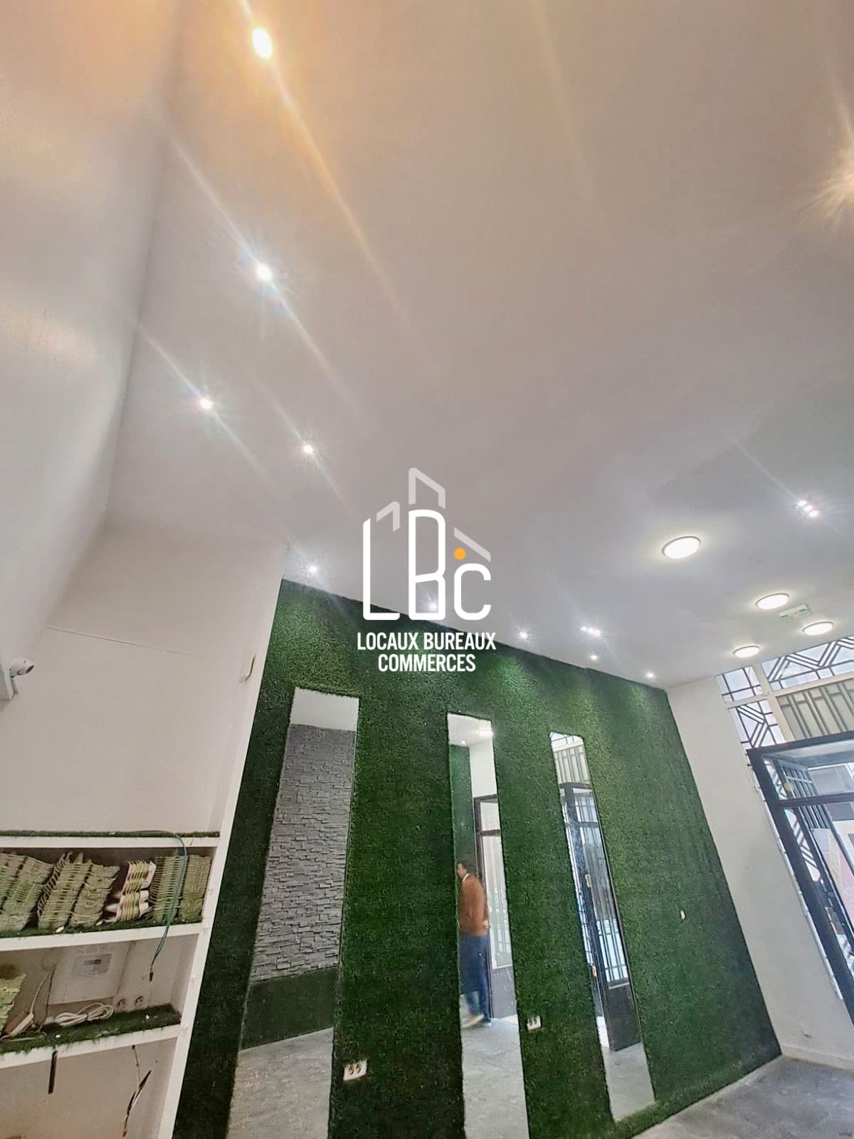 Local commercial · 35 m² · Location — photo 3