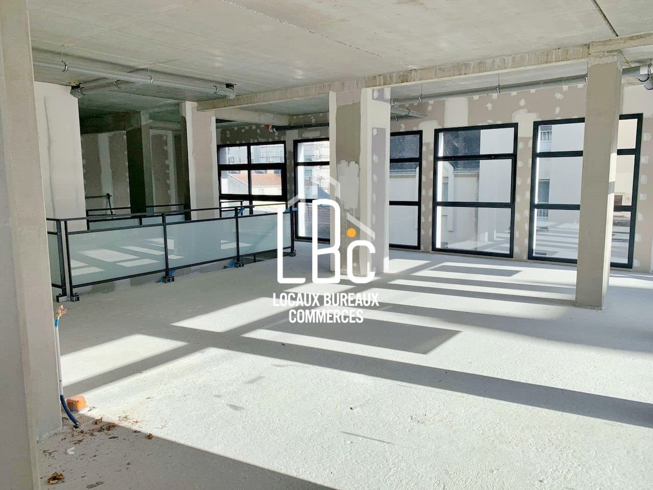 Local commercial · 188 m² · Achat des murs — photo 1