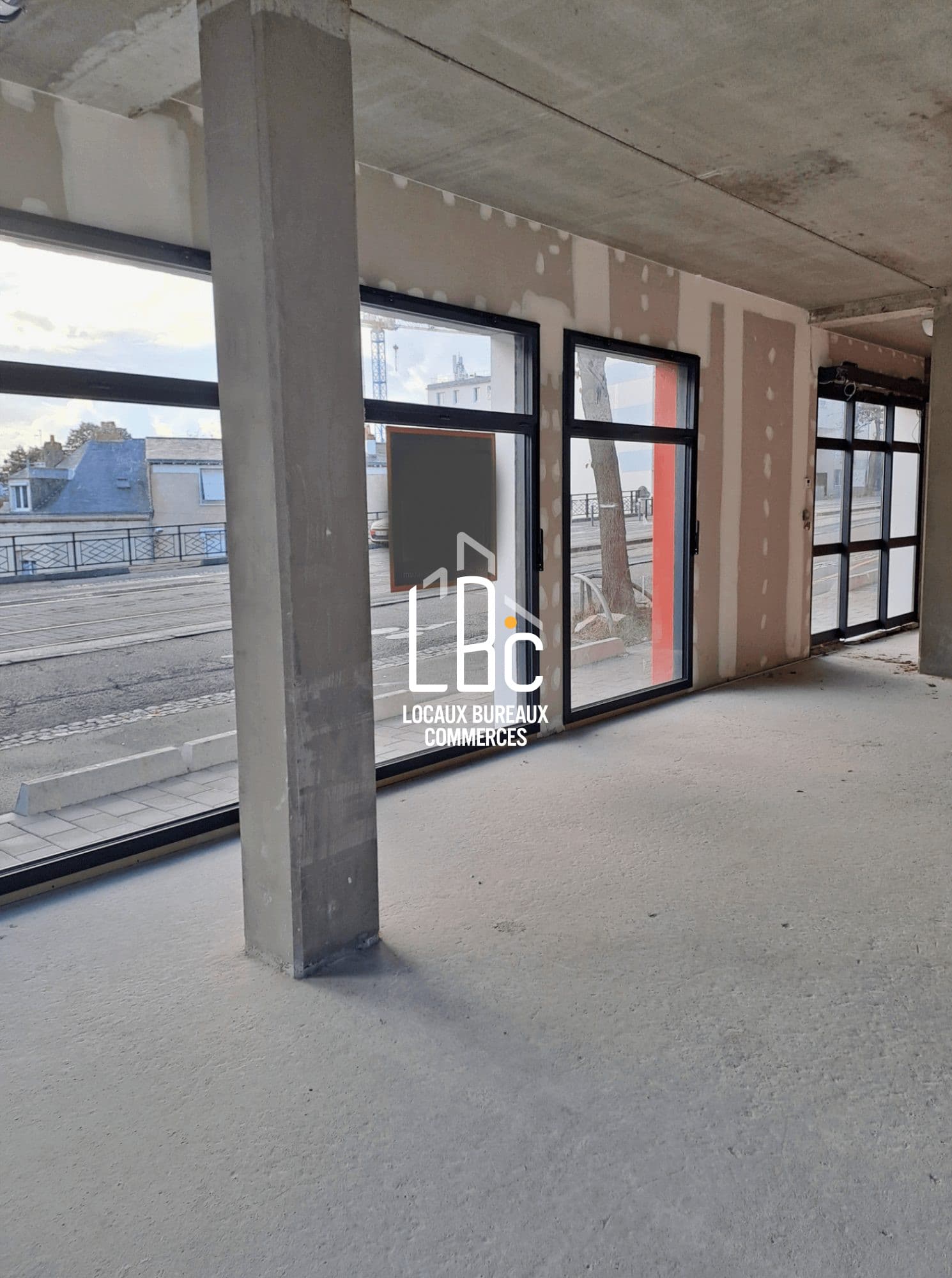 Local commercial · 188 m² · Achat des murs — photo 2