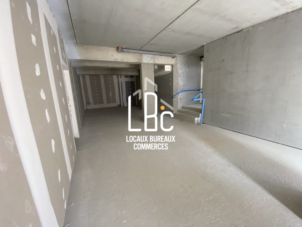 Local commercial · 75 m² · Location — photo 3