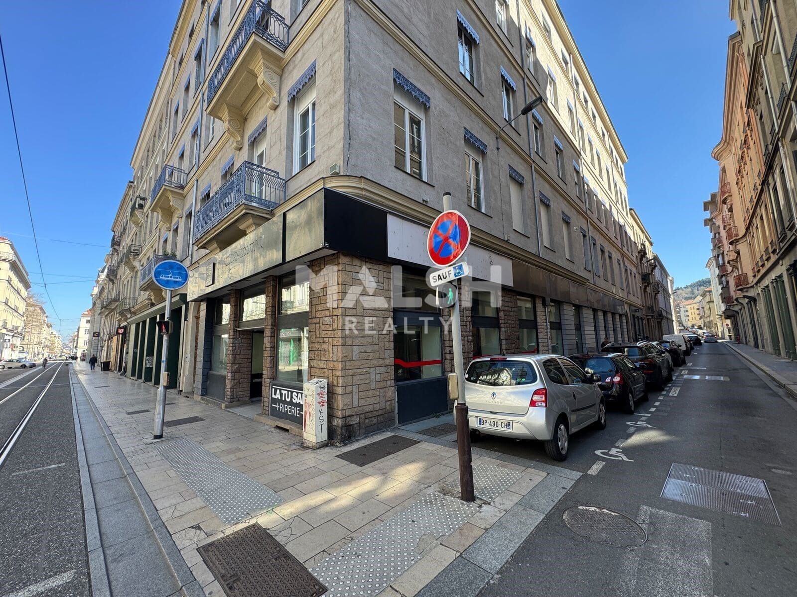 Local commercial 296 m² — LOIRE — photo 1