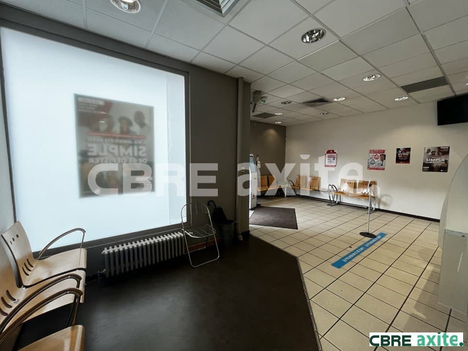 Local commercial · 354 m² · Achat des murs — photo 3