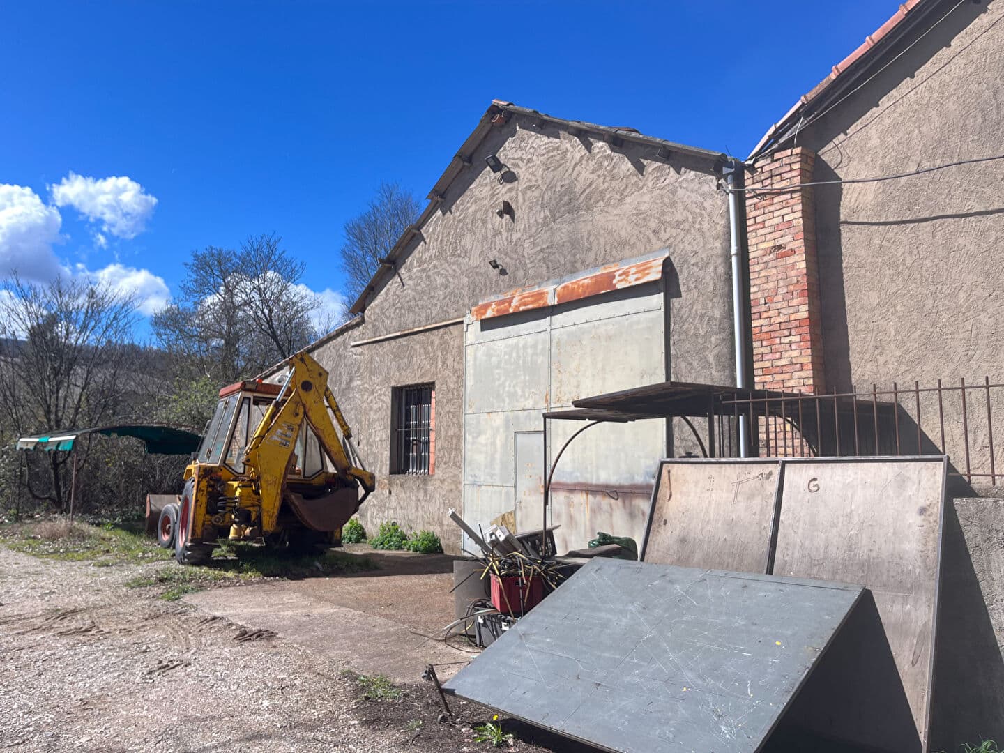 Local commercial · 220 m² · Achat des murs — photo 1