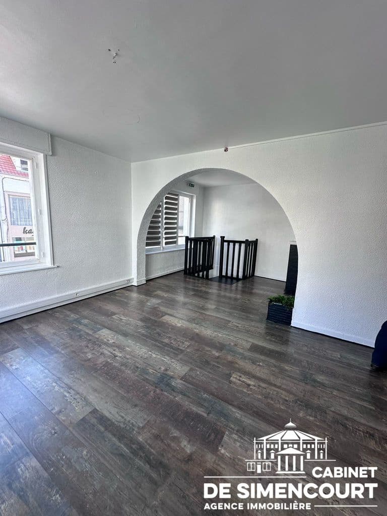 Local commercial · 90 m² · Achat des murs — photo 3