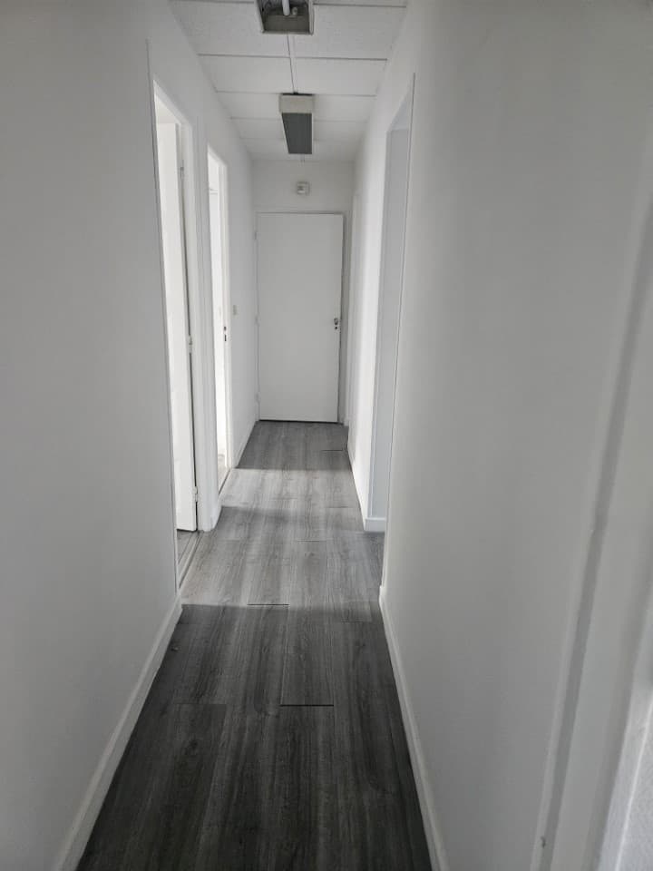 Local commercial · 70 m² · Achat des murs — photo 3