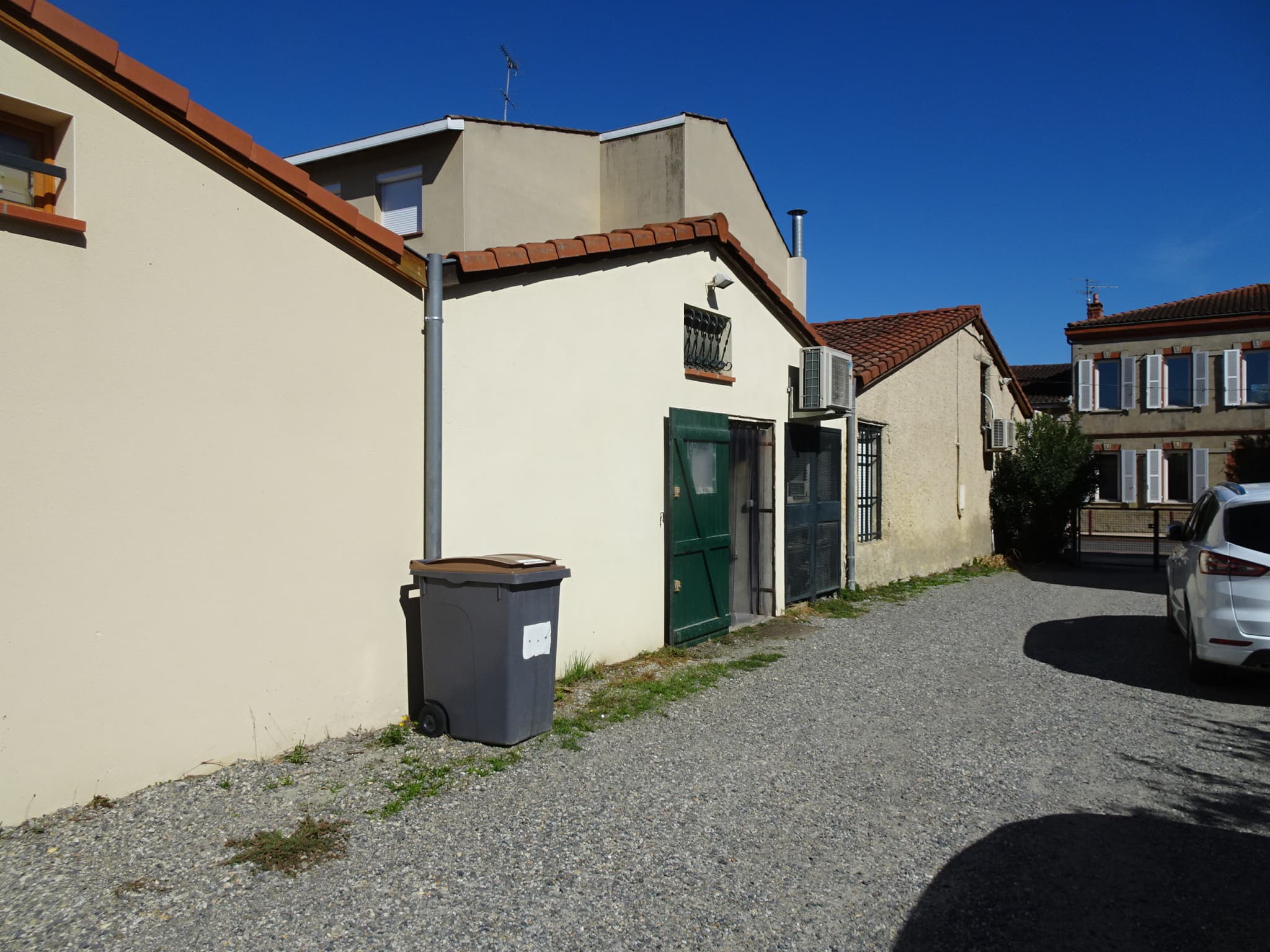 Local commercial · 185 m² · Achat des murs — photo 1