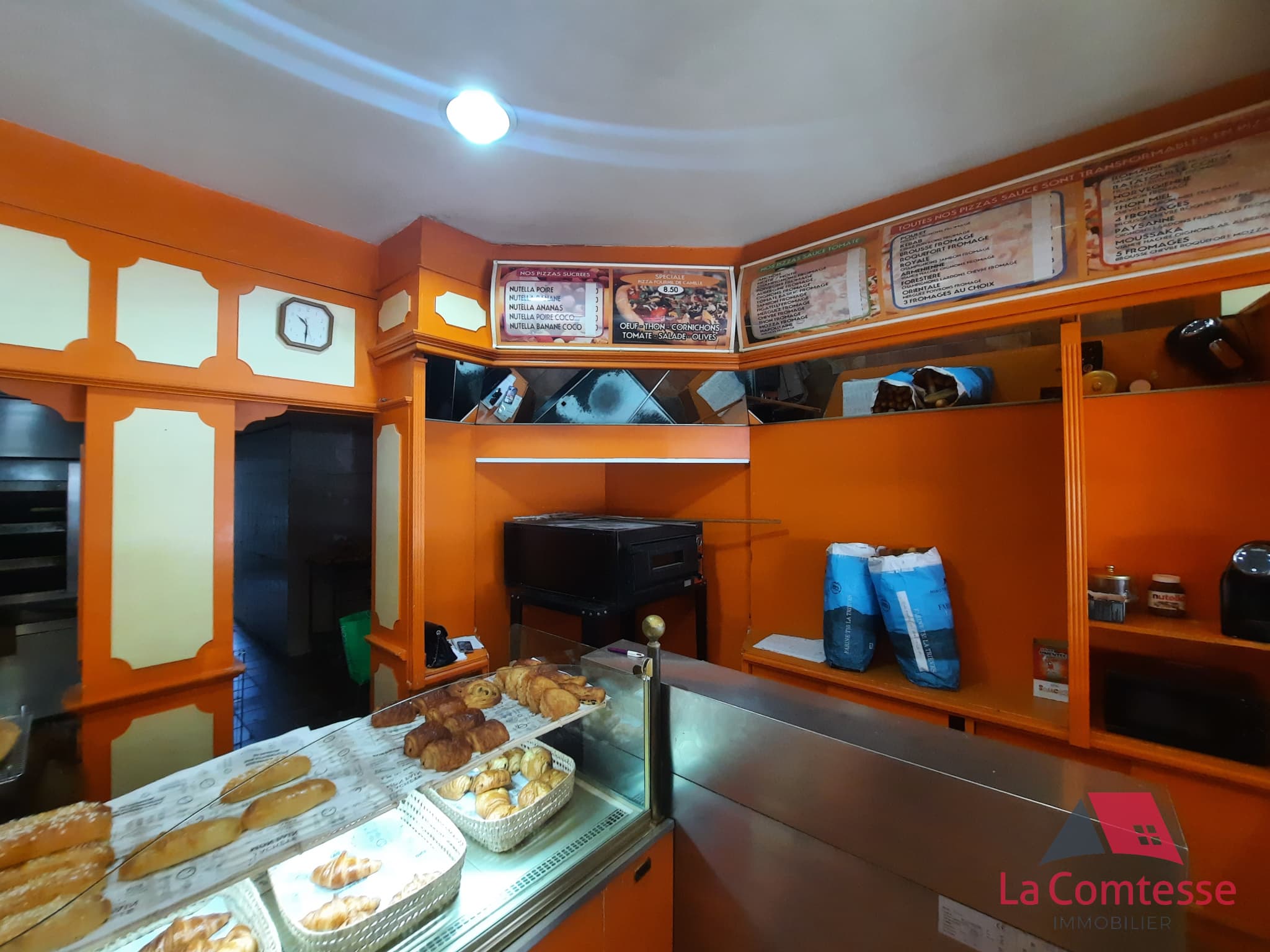 Local commercial · 208 m² · Achat des murs — photo 1