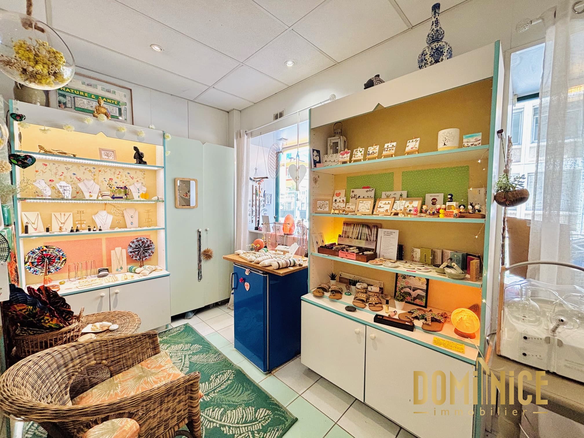 Local commercial · 42 m² · Fonds de commerce — photo 3