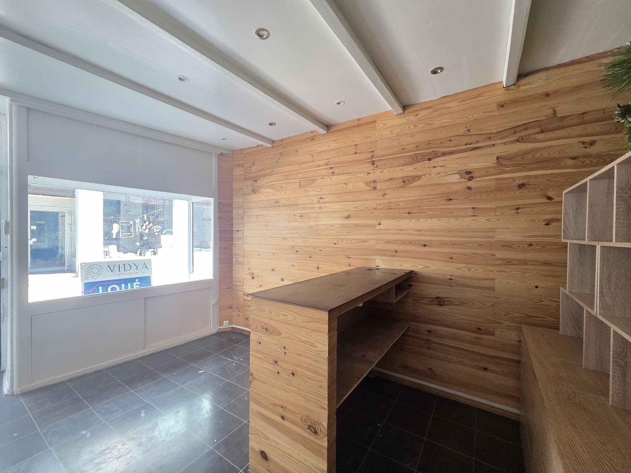 Local commercial · 21 m² · Location — photo 2