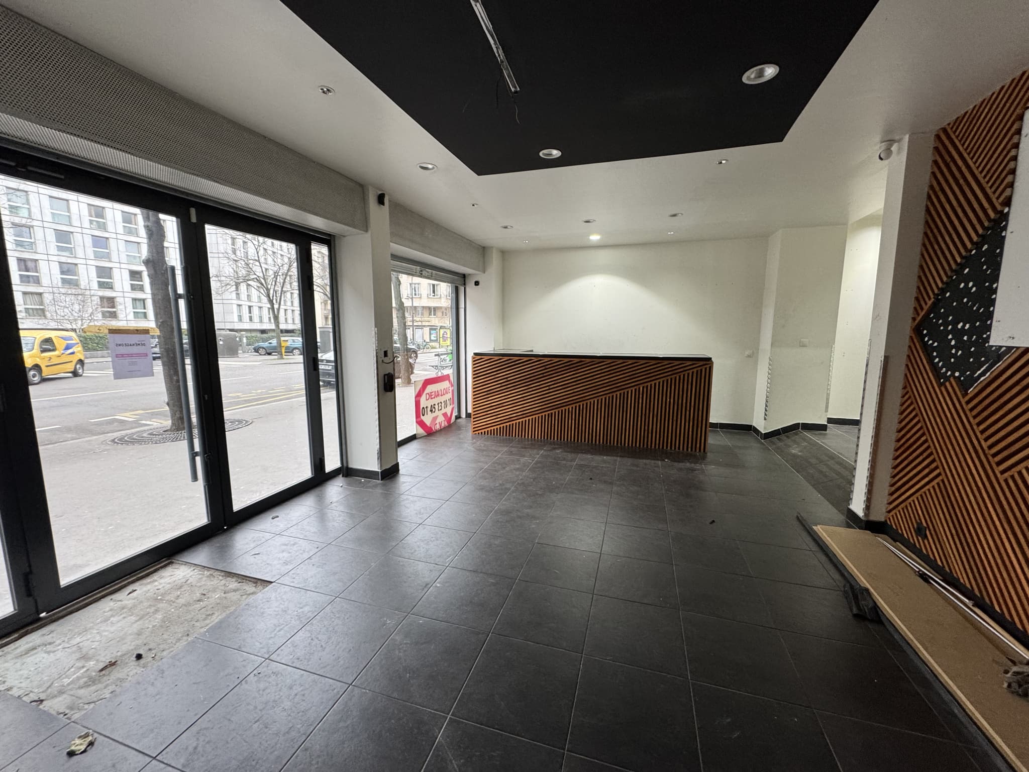 Local commercial · 65 m² · Location — photo 2