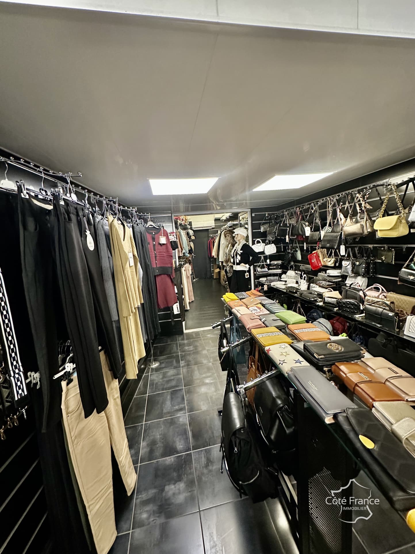 Local commercial · 67 m² · Fonds de commerce — photo 2