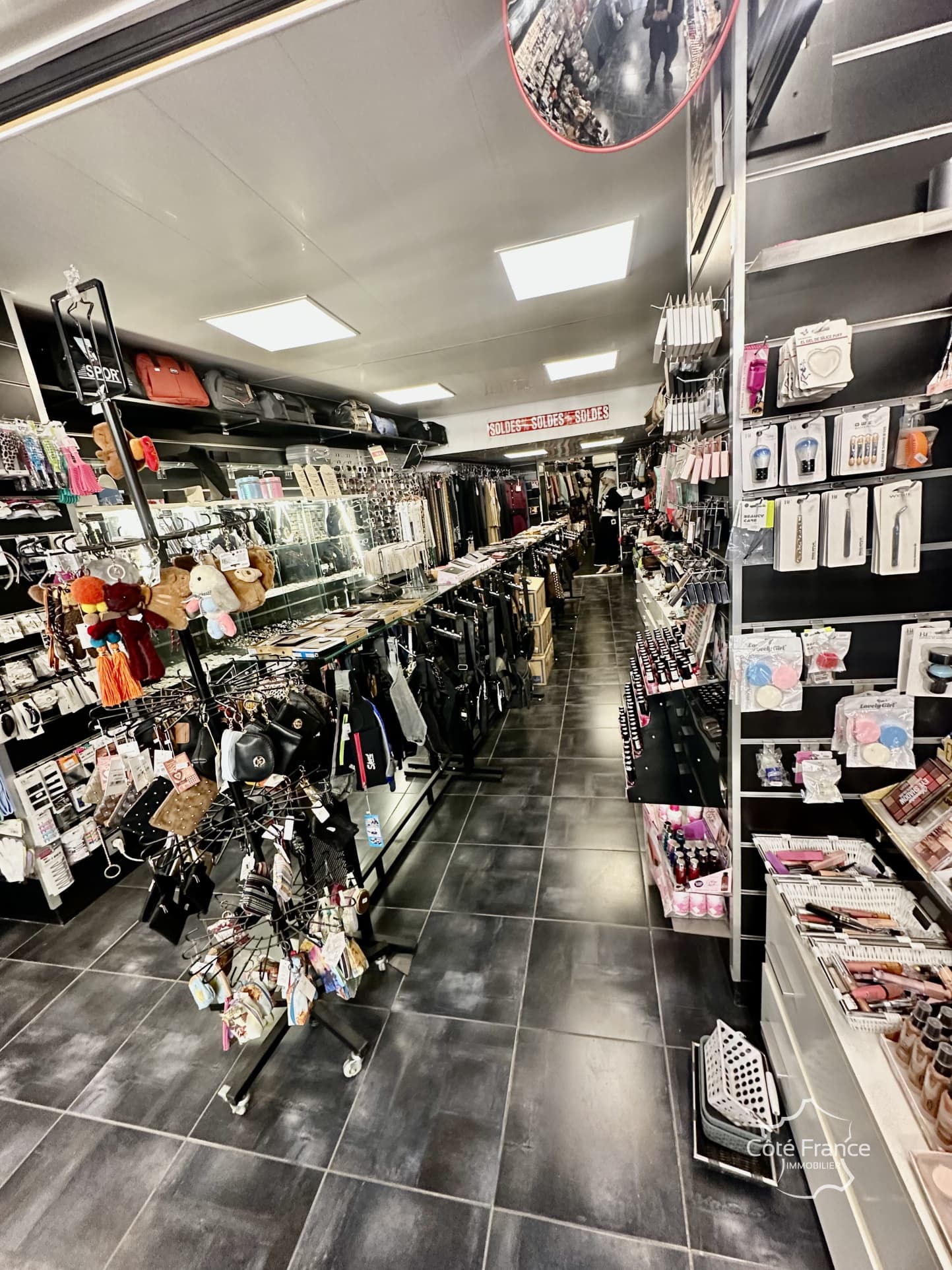 Local commercial · 67 m² · Fonds de commerce — photo 3