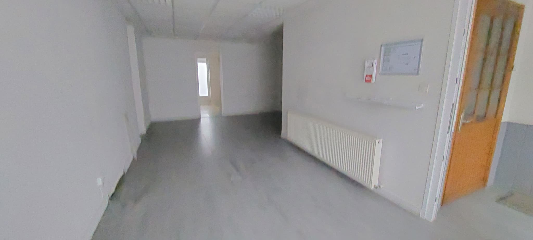 Local commercial · 138 m² · Location — photo 2