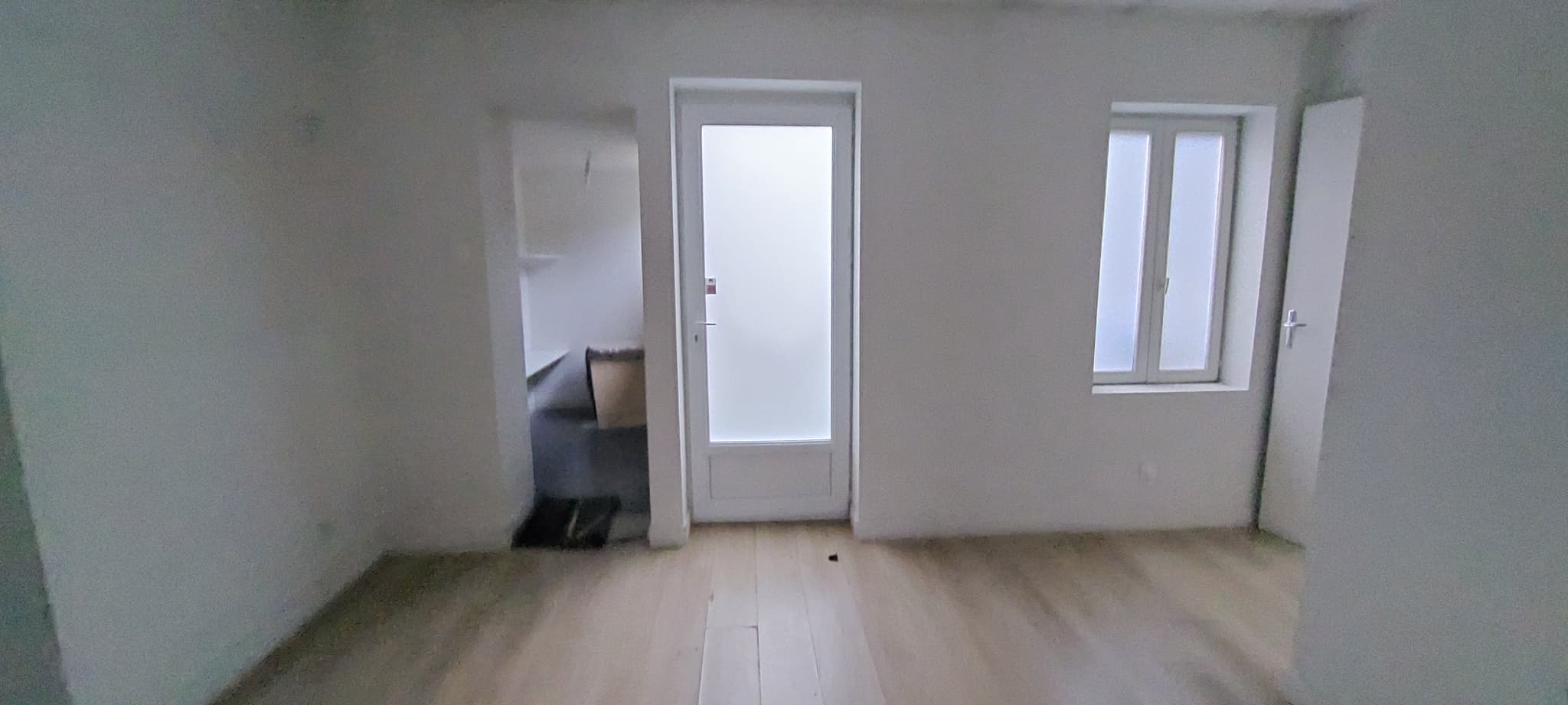 Local commercial · 138 m² · Location — photo 3