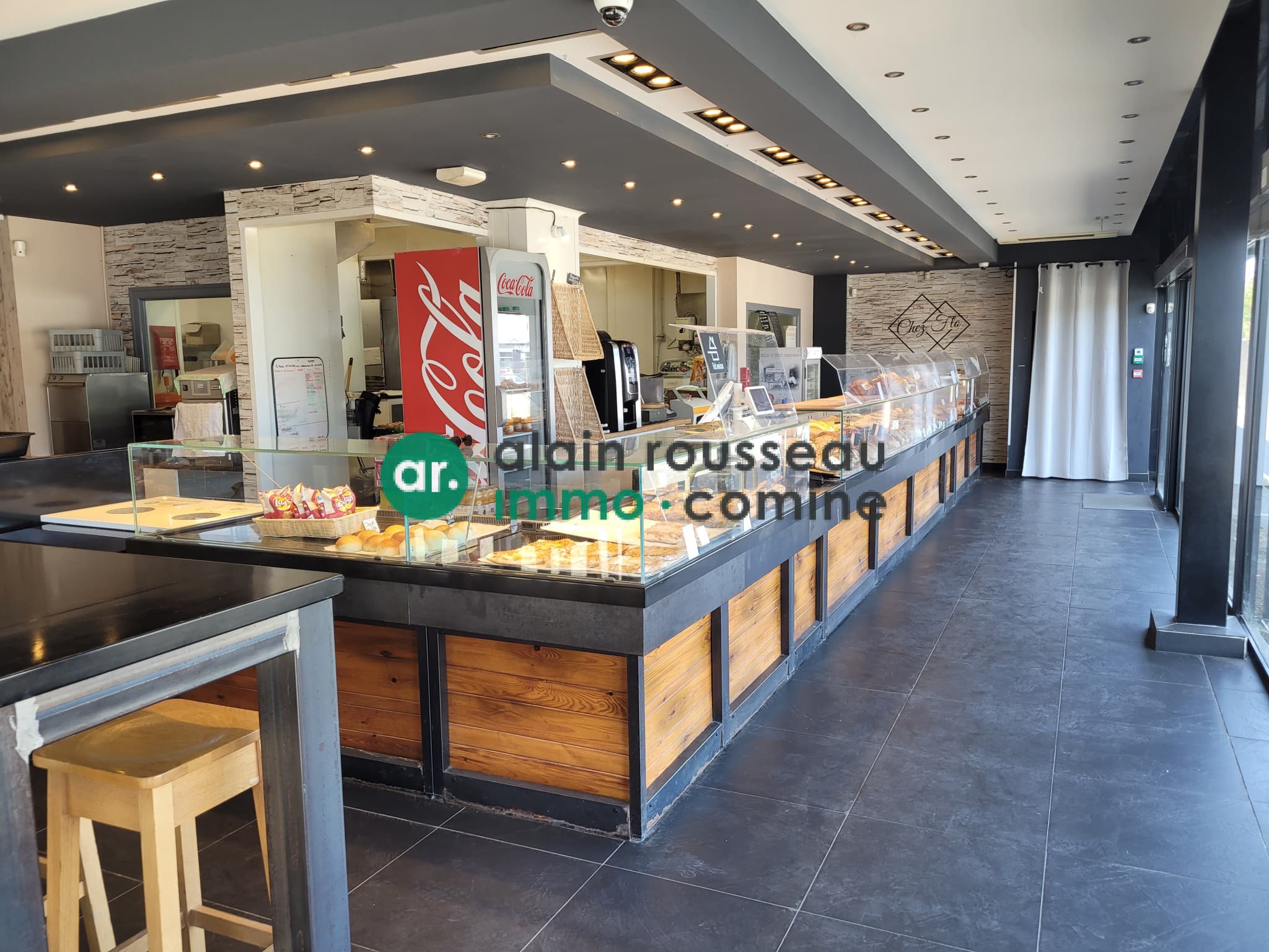 Local commercial · 235 m² · Fonds de commerce — photo 1
