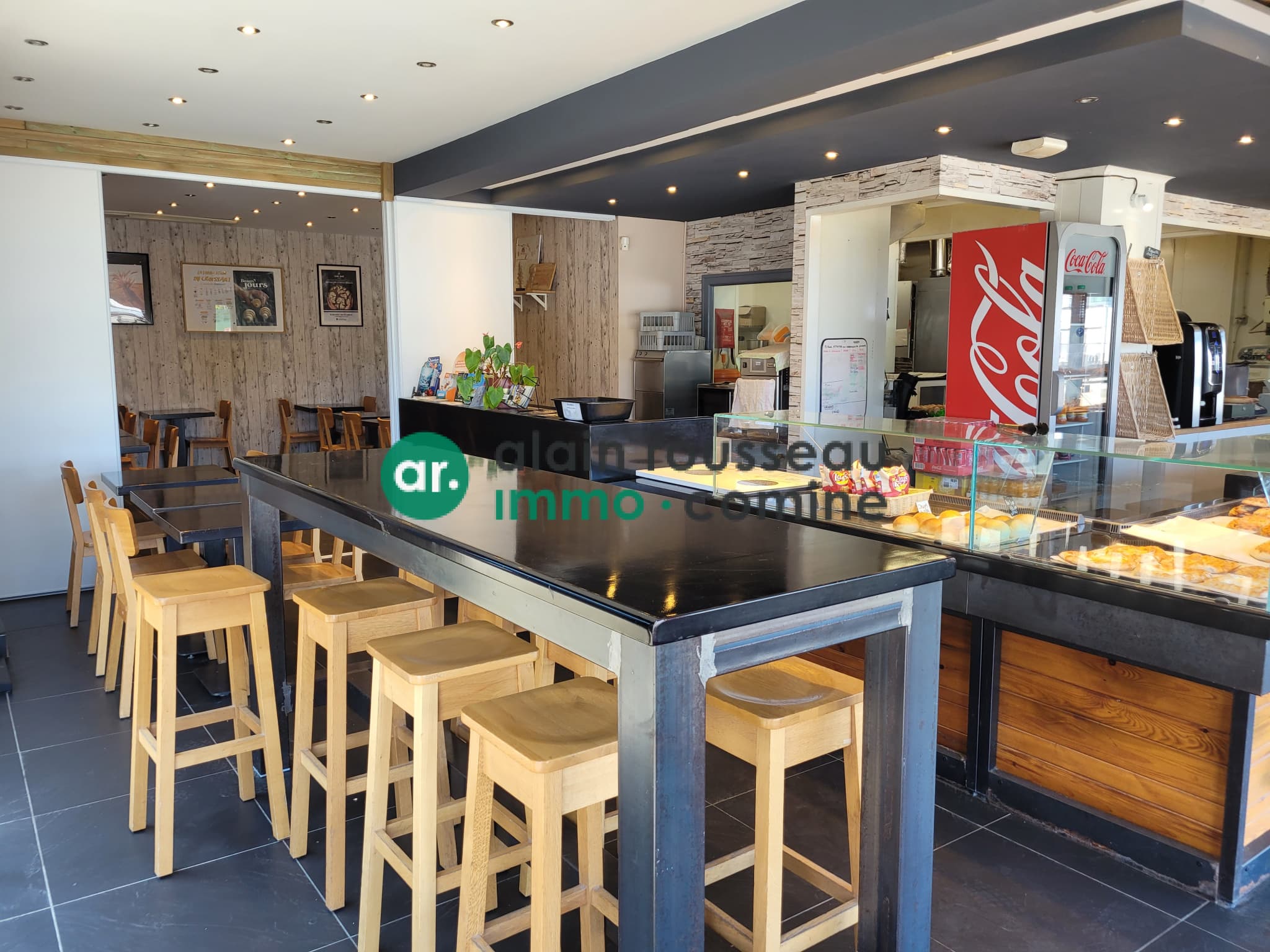 Local commercial · 235 m² · Fonds de commerce — photo 3