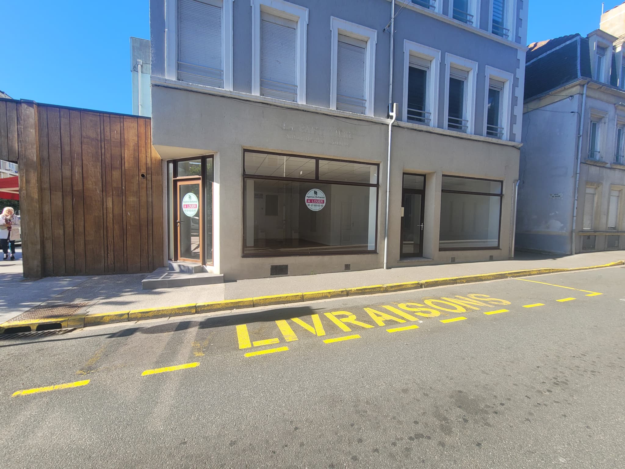 Local commercial · 100 m² · Location — photo 3