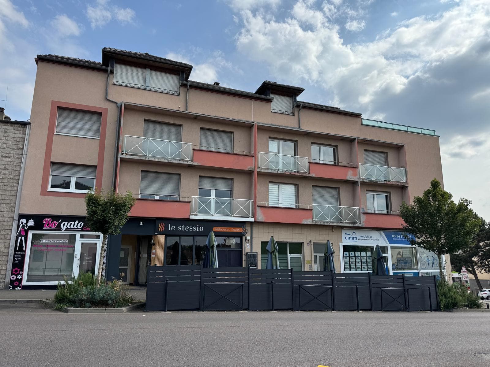 Local commercial · 210 m² · Achat des murs — photo 2