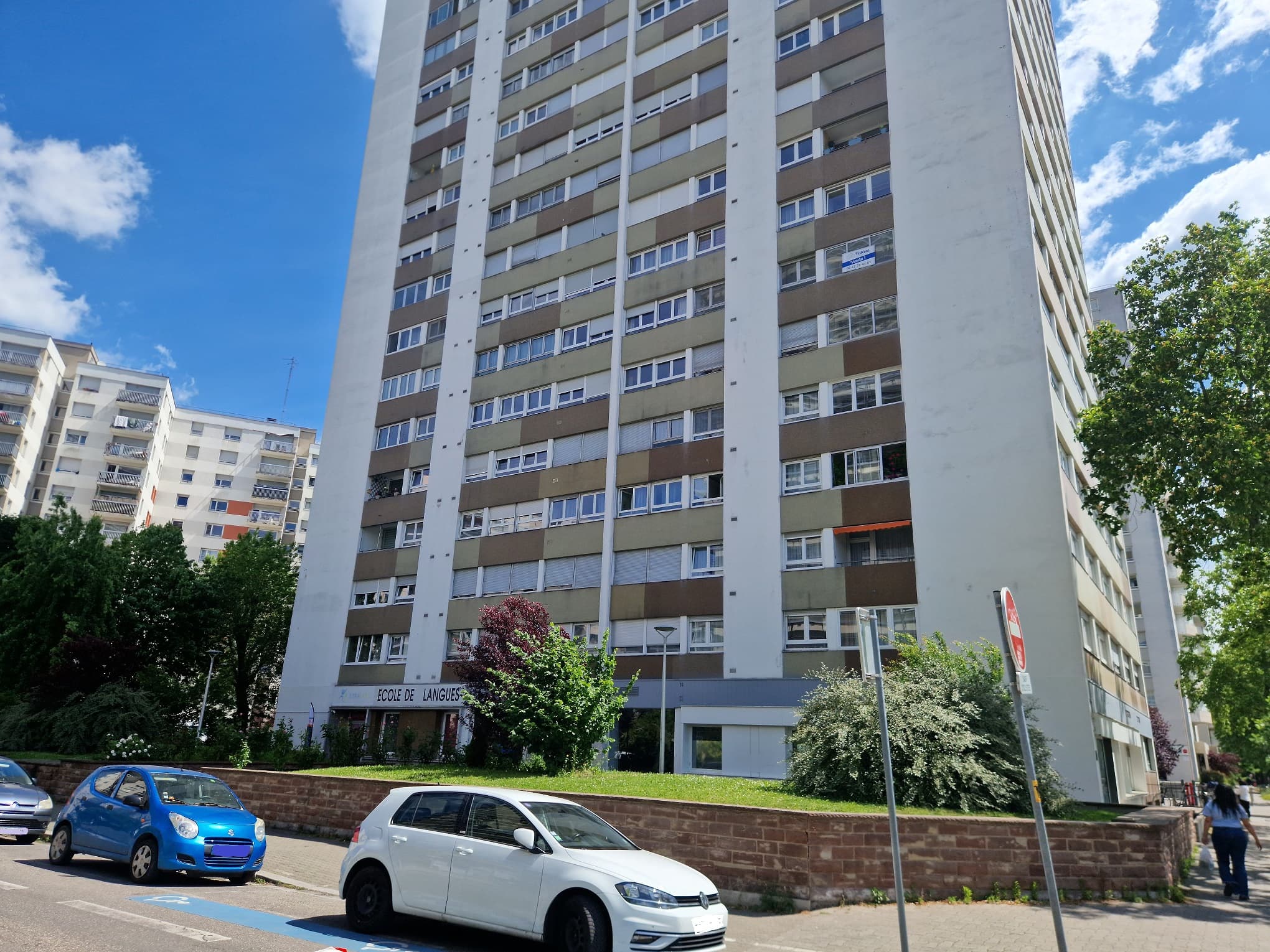 Local commercial · 104 m² · Achat des murs — photo 2