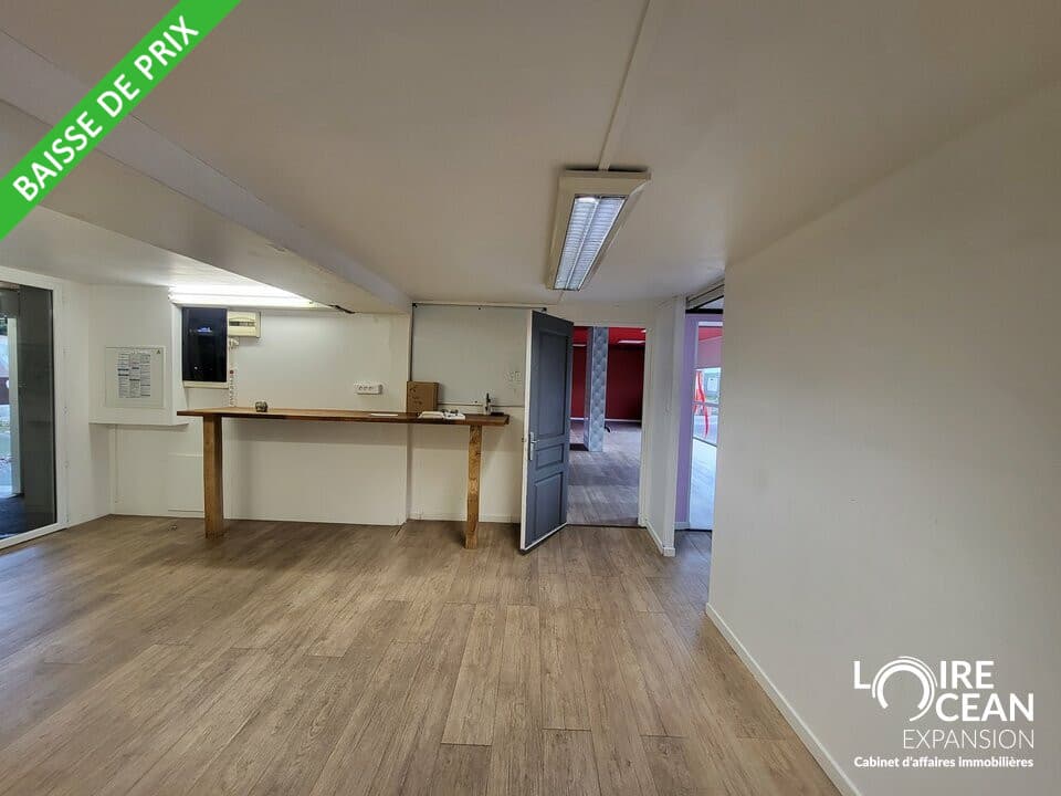 Local commercial · 250 m² · Location — photo 3