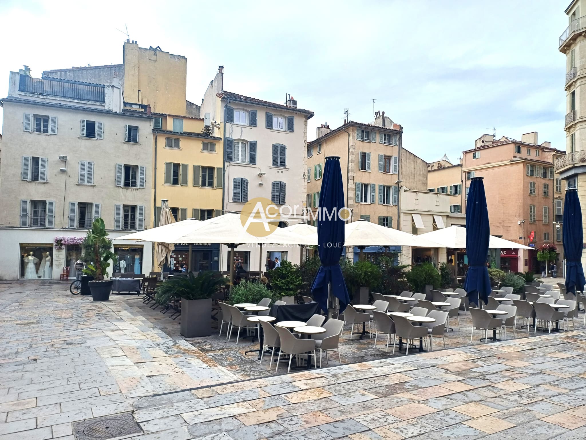 Local commercial · 24 m² · Achat des murs — photo 1