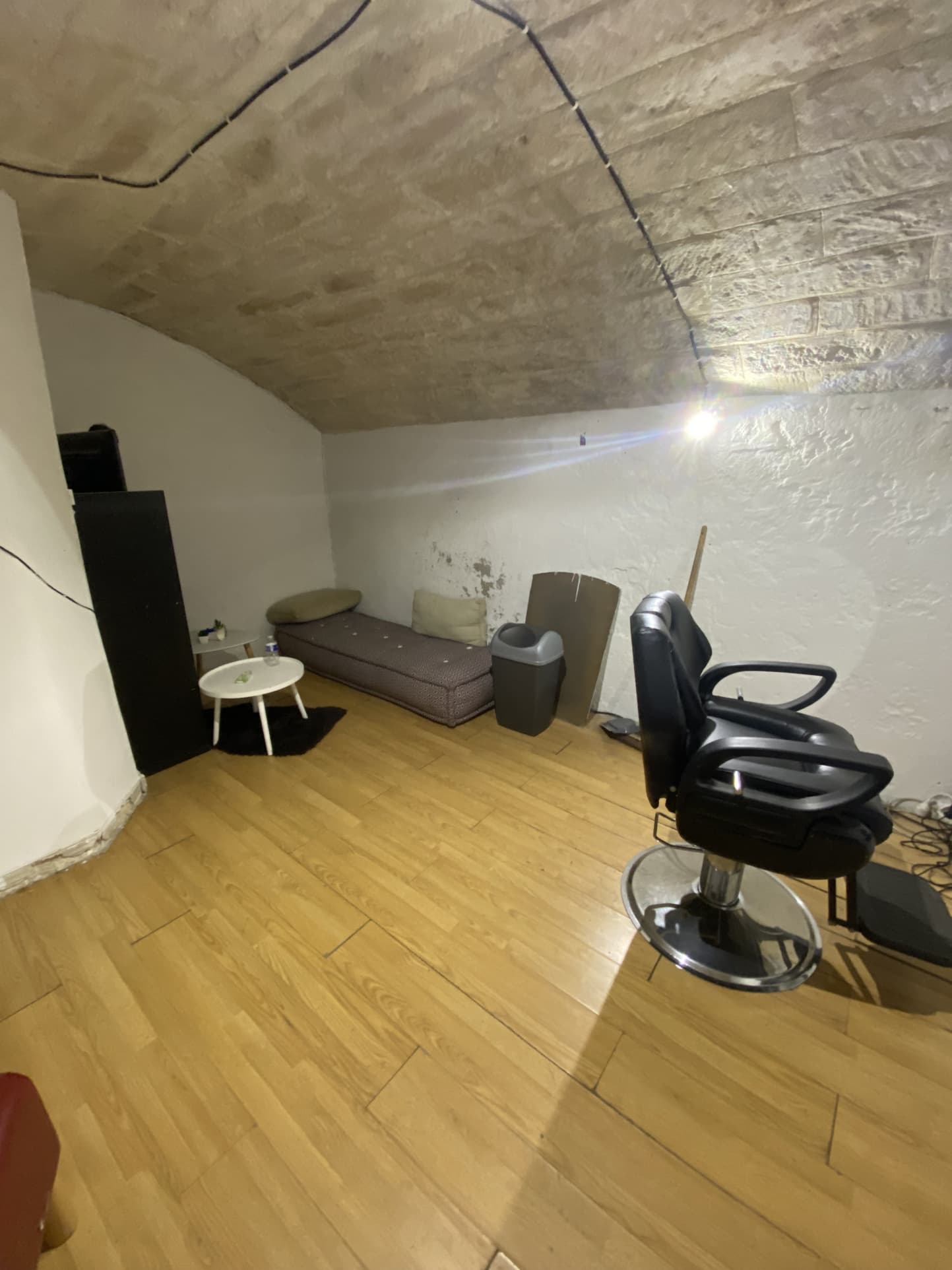 Local commercial · 77 m² · Achat des murs — photo 3