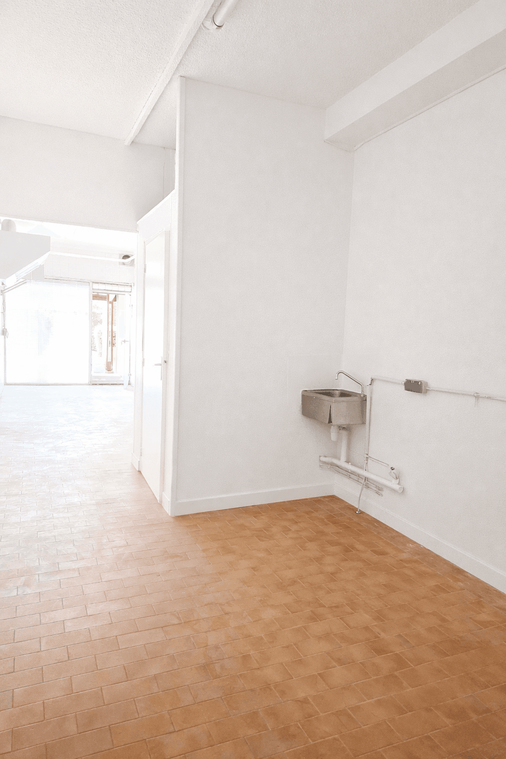 Local commercial · 43 m² · Achat des murs — photo 2