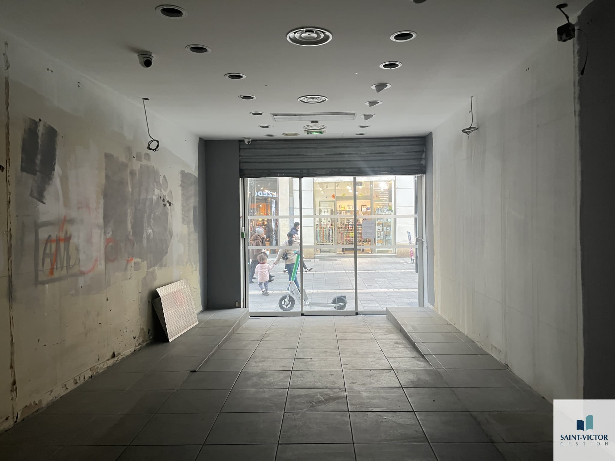 Local commercial · 42 m² · Location — photo 2