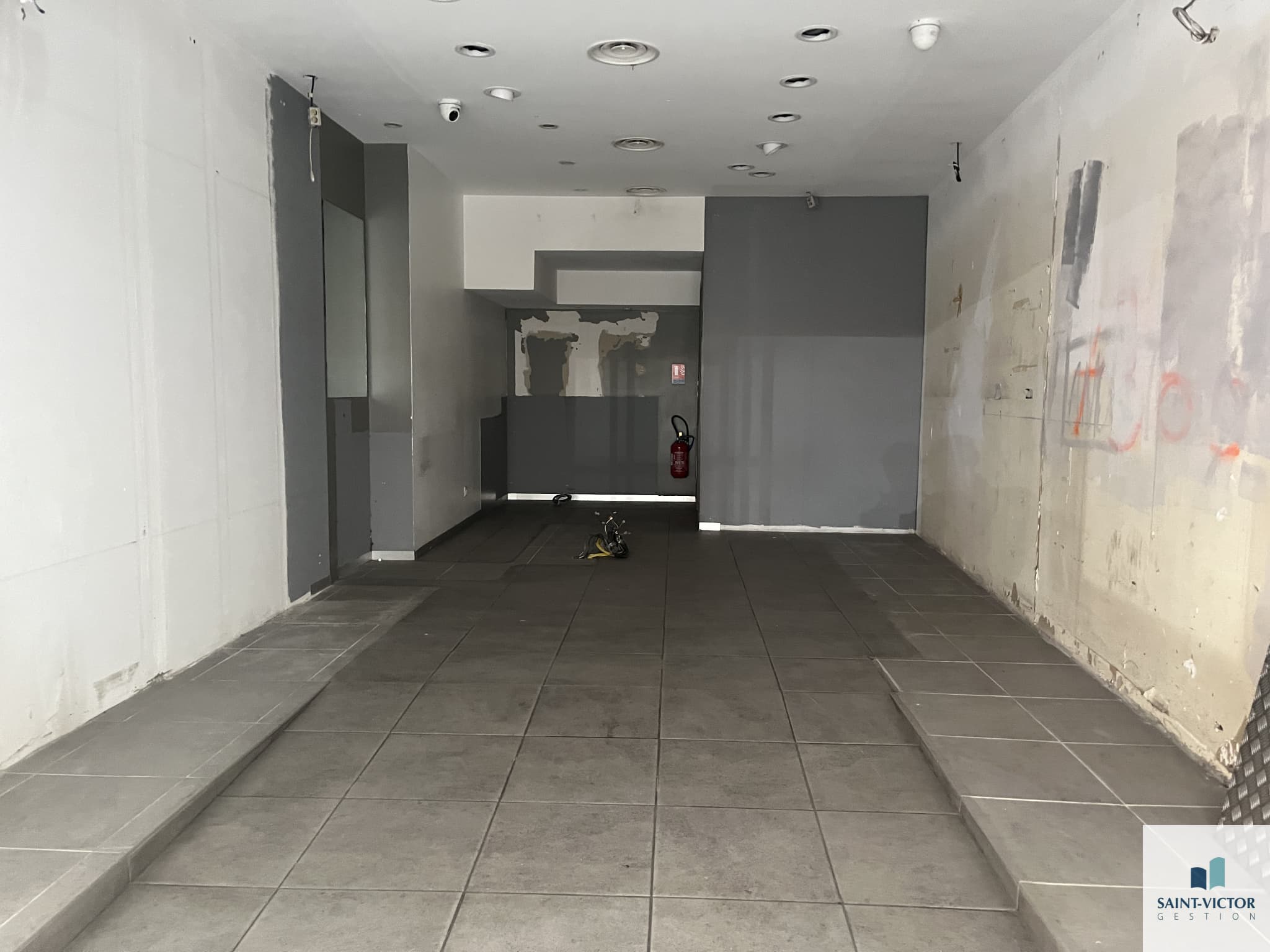 Local commercial · 42 m² · Location — photo 3