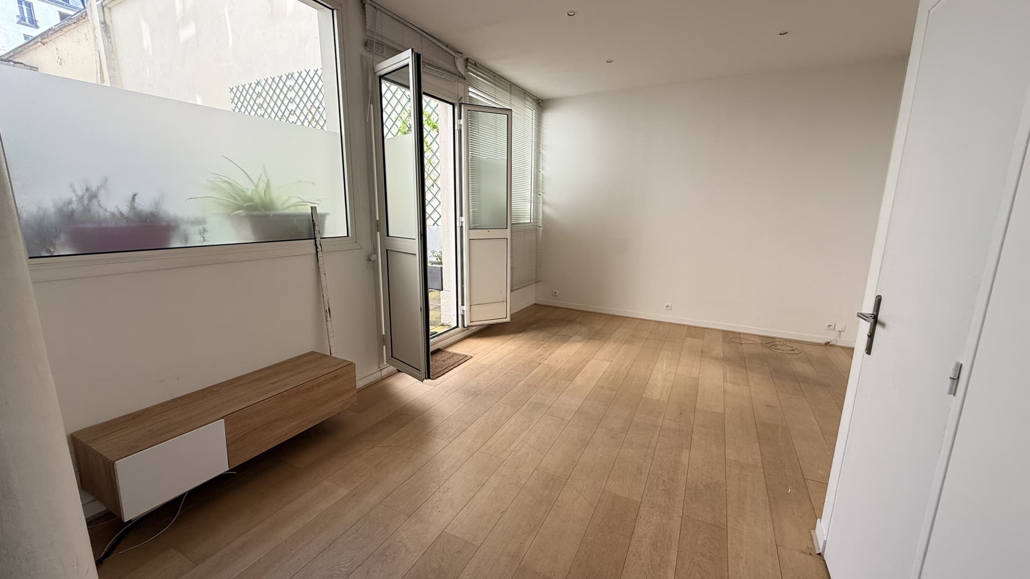 Local commercial · 51 m² · Achat des murs — photo 3