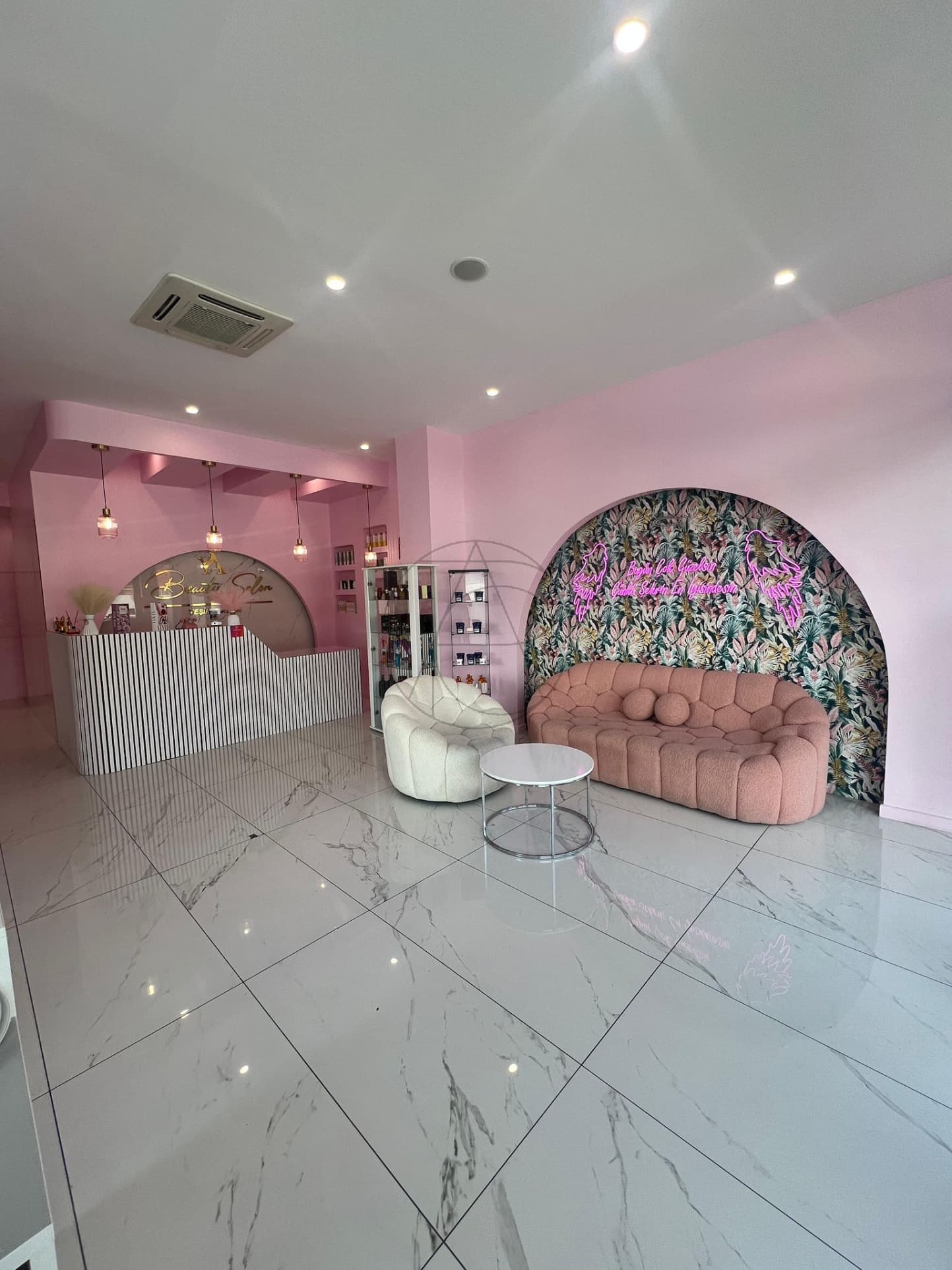 Local commercial · 120 m² · Fonds de commerce — photo 1