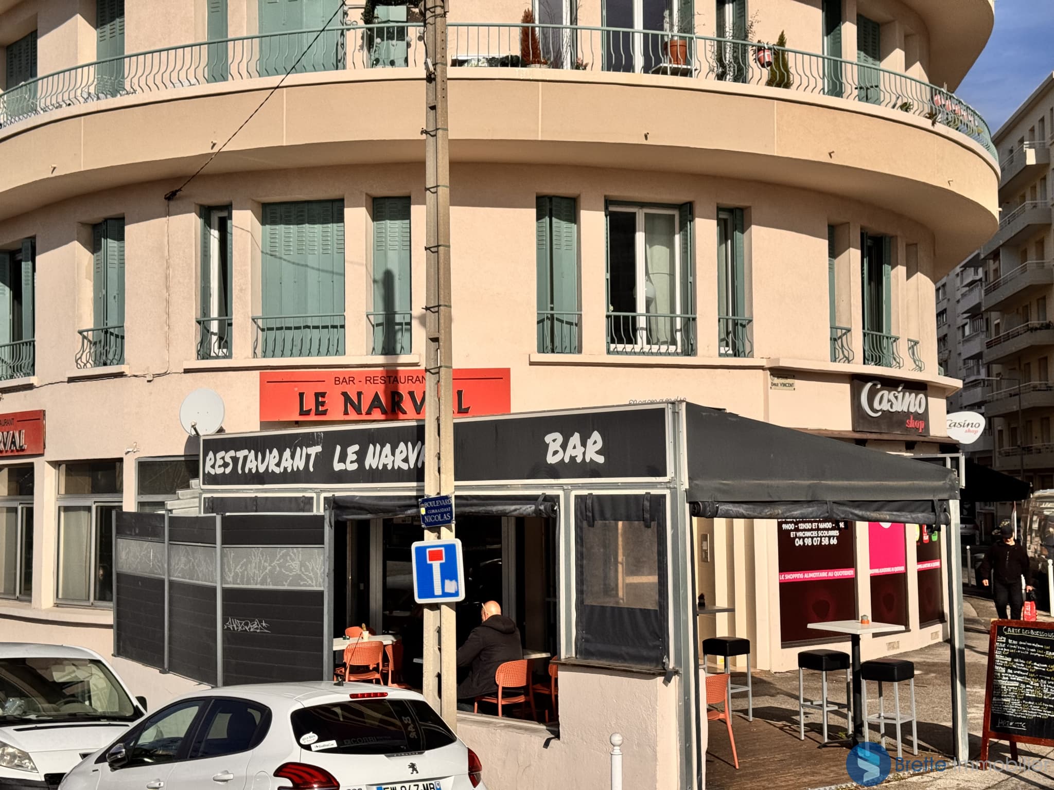 Local commercial · 102 m² · Fonds de commerce — photo 1