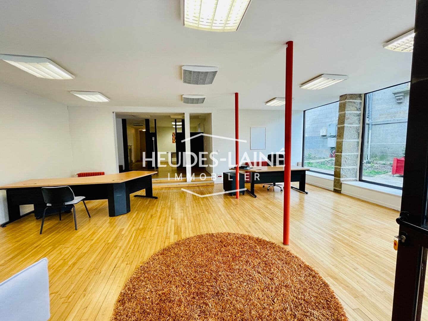 Local commercial · 107 m² · Location — photo 3