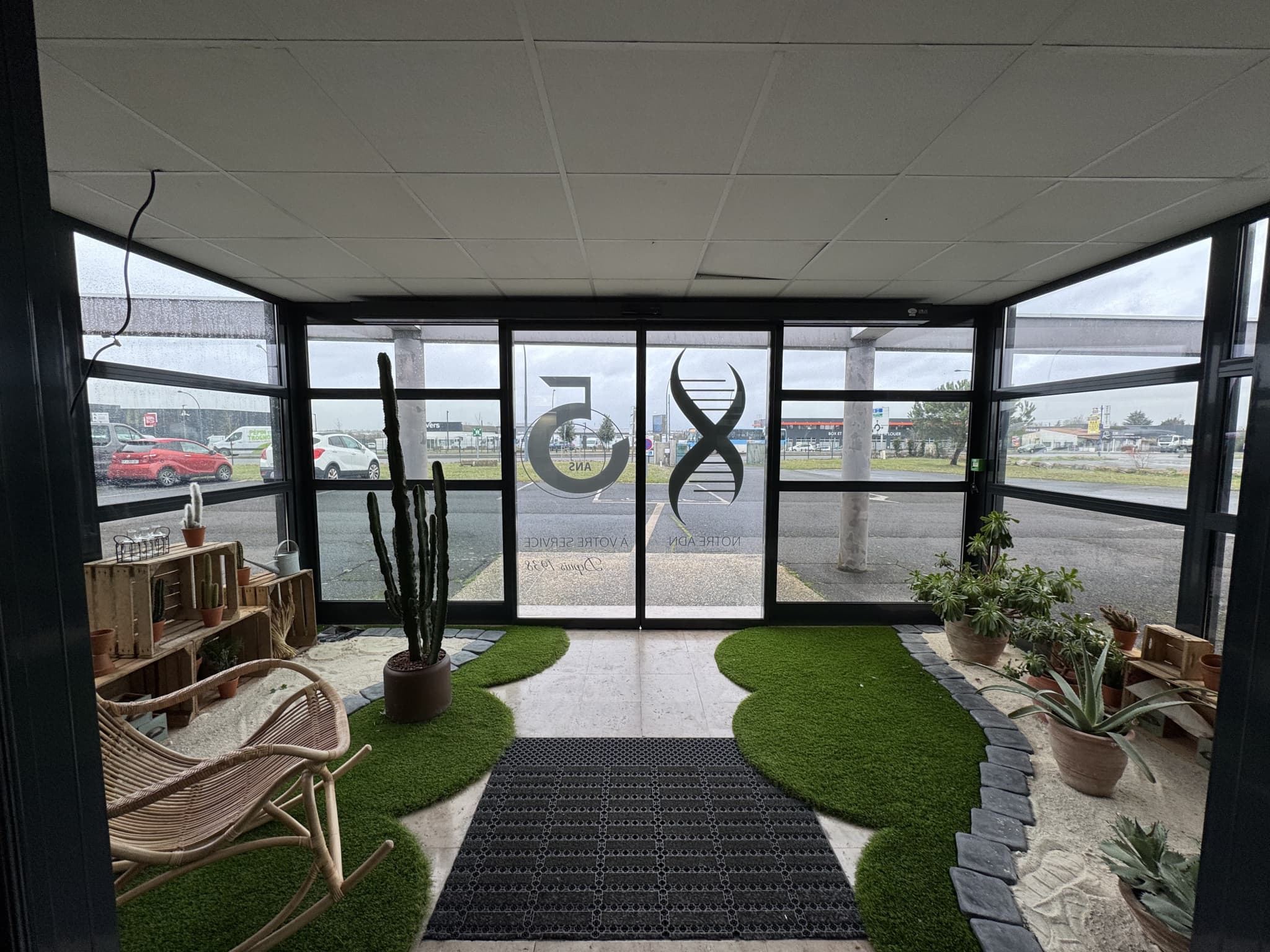 Local commercial · 1150 m² · Location — photo 3