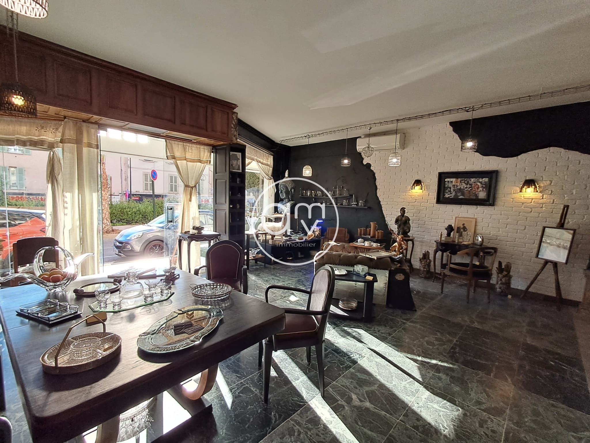 Local commercial · 94 m² · Achat des murs — photo 2