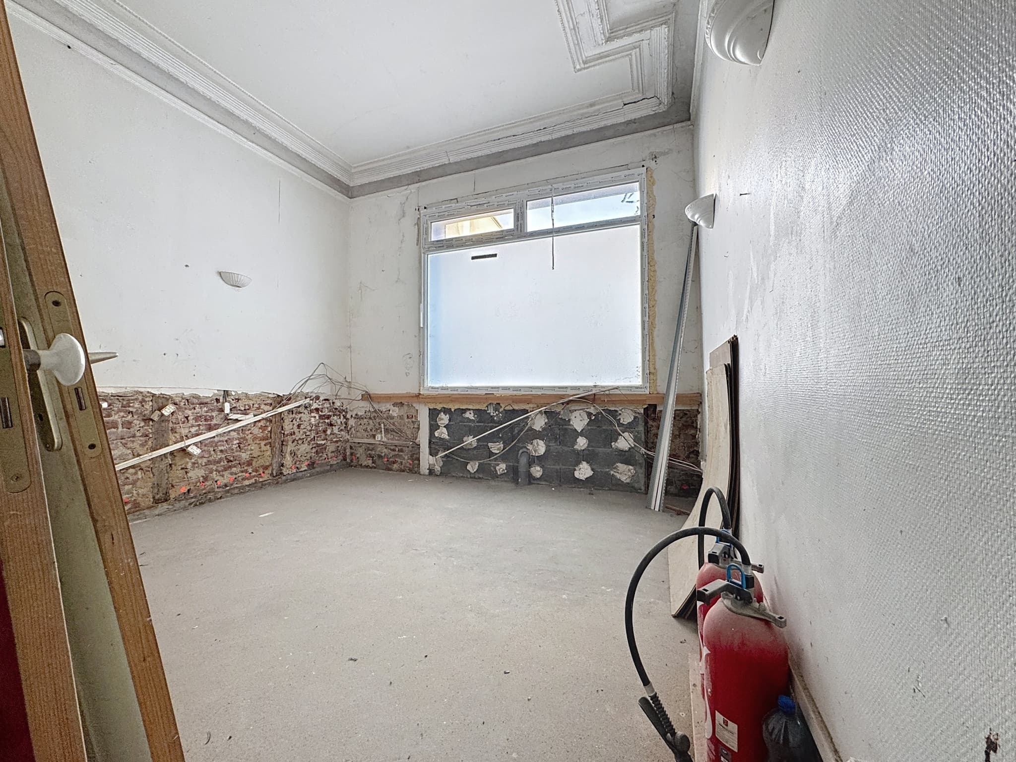 Local commercial · 37 m² · Achat des murs — photo 3