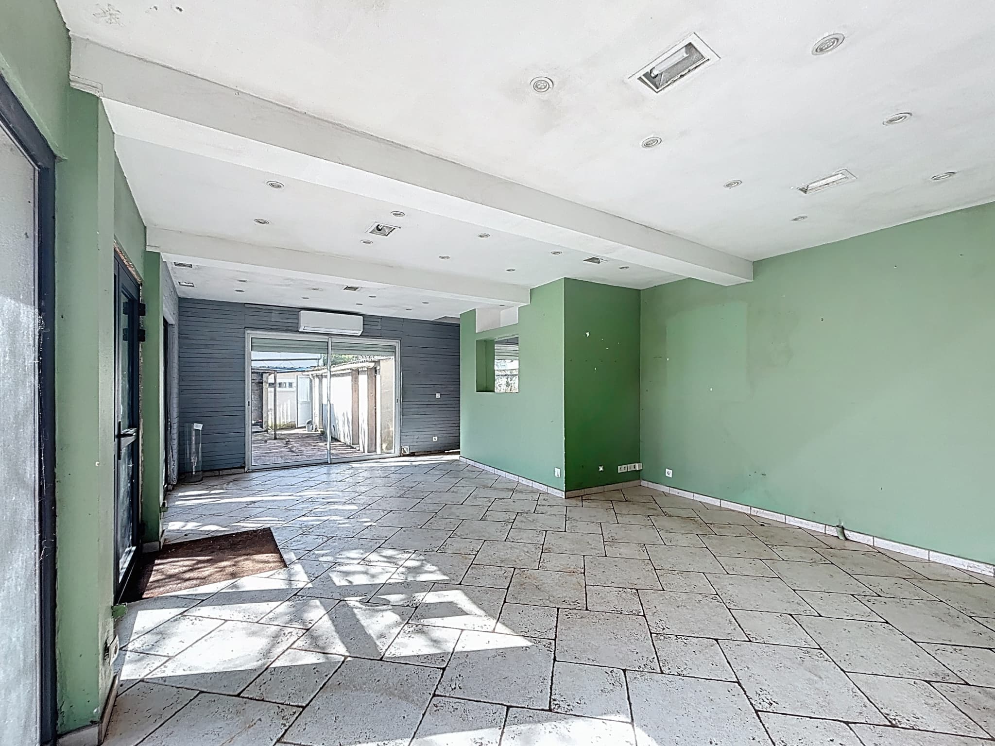 Local commercial · 37 m² · Fonds de commerce — photo 2