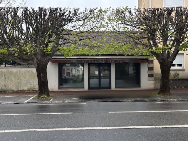 Local commercial · 37 m² · Fonds de commerce — photo 3