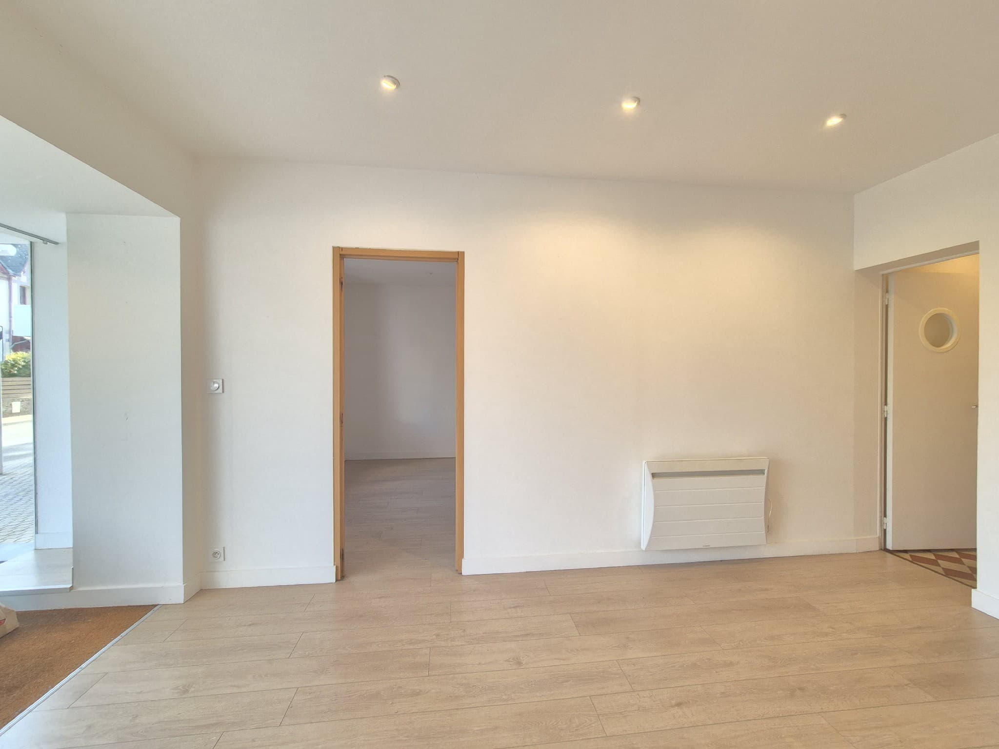 Local commercial · 50 m² · Location — photo 3